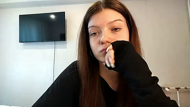 Helgawithyou online show from April 10, 2:56 pm