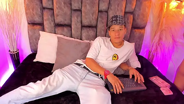 buda cataleya online show from April 9, 11:37 am