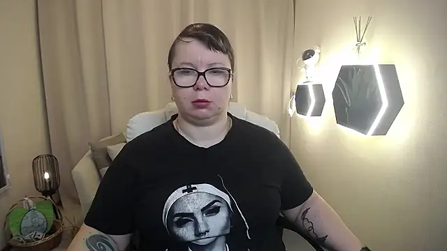 BonnnyBoobsy online show from March 28, 8:36 am