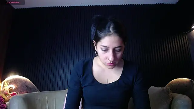 Melannyy V online show from March 29, 12:48 pm