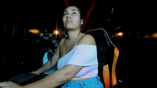 SammyEvanns  online show from March 25, 2:17 am