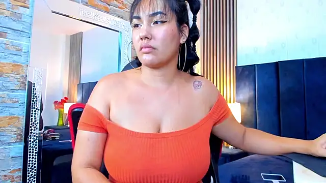 SammyEvanns  online show from April 13, 8:04 am