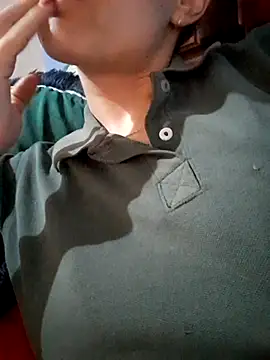 Isabelmotta  online show from March 31, 7:58 pm