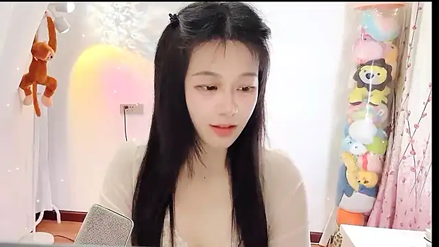 QQ-7890 online show from April 15, 12:17 pm