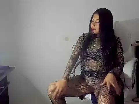 AuroraVelvet online show from April 13, 3:19 am