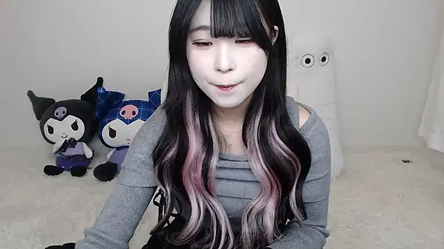 nanami nyann online show from April 11, 11:47 am