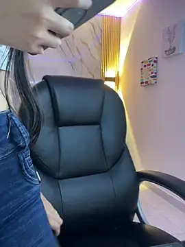 Valkiria77 Eup online show from April 10, 6:30 am