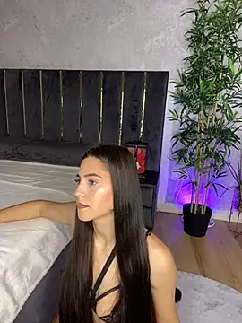 valery evan online show from April 1, 5:19 am