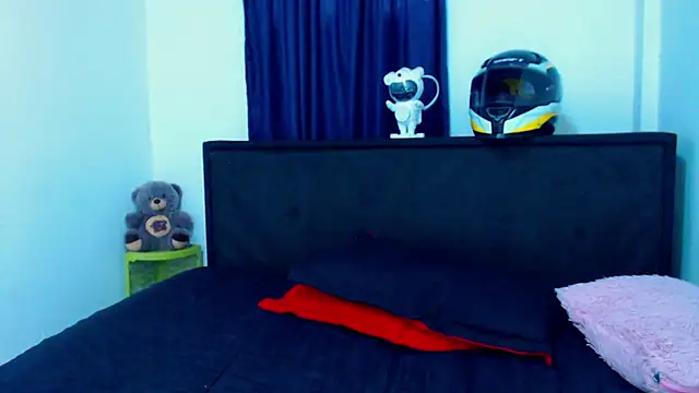 MascTyler online show from March 29, 9:36 pm