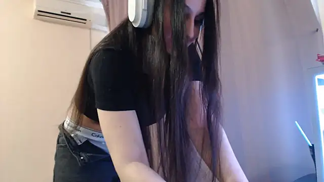 RiffedEye online show from March 31, 2:06 pm