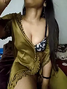 Ishika baby  online show from April 3, 6:39 pm