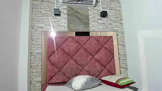 Lara Seduce online show from March 20, 11:09 pm