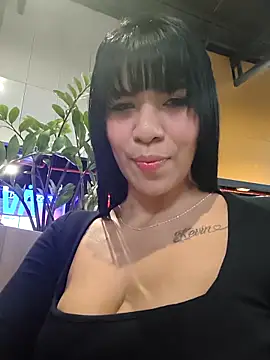 MonserratJons01 online show from April 3, 10:52 pm