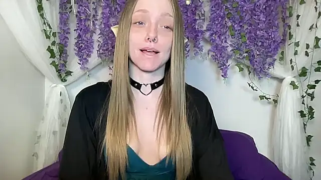 ElfGirlAna online show from March 25, 3:48 pm