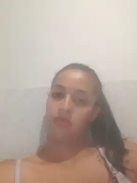 Beatriz2211 online show from April 1, 7:22 pm