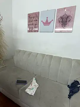 angel rousse01 online show from April 10, 1:28 pm