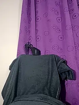 avalustyy online show from April 1, 1:06 am