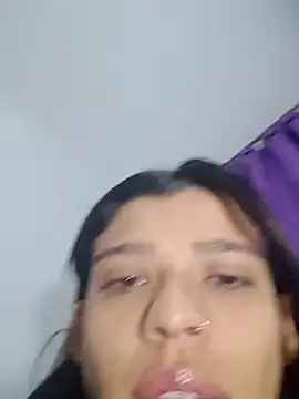 avalustyy online show from April 8, 8:49 am