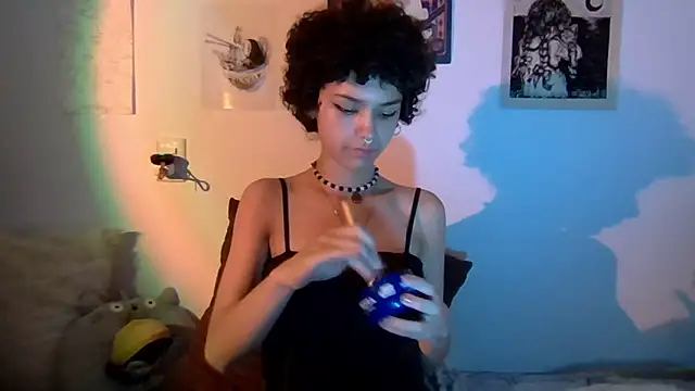 Tabitta  online show from April 9, 3:31 am