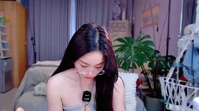 JaeHartMorn online show from April 6, 1:27 am