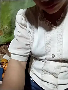 sfgggg1111 online show from April 11, 7:45 am