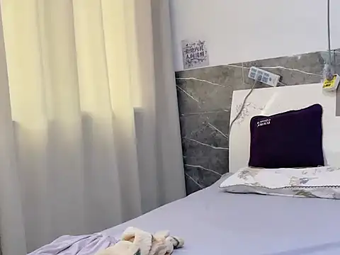 Qiuqiu-5880 online show from April 4, 6:12 am