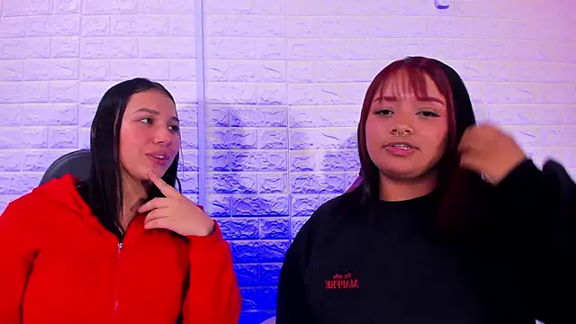 SofiiaCutee online show from July 3, 4:18 am