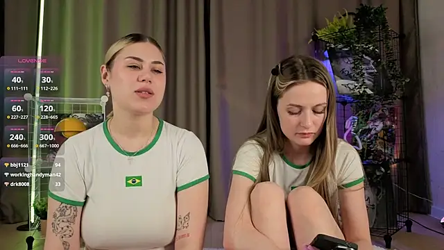 momento marie online show from May 14, 8:36 pm