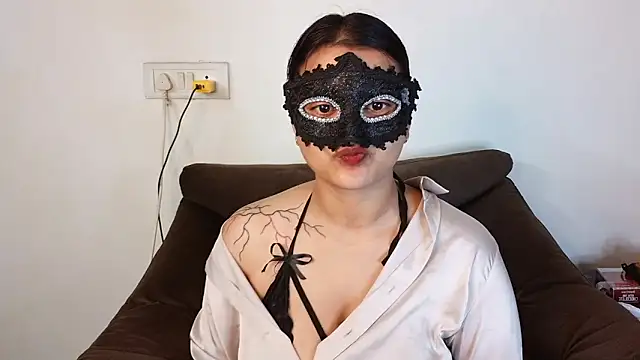 Punjabi baddie  online show from April 7, 3:36 pm