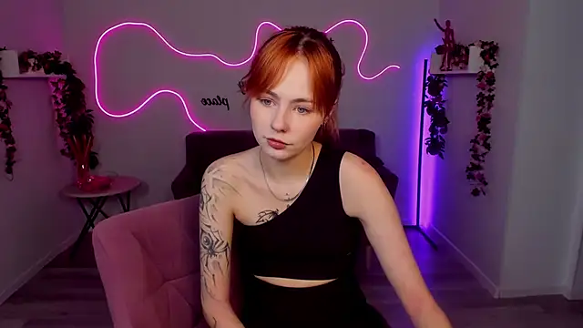 MiaSensitive online show from April 13, 11:33 am