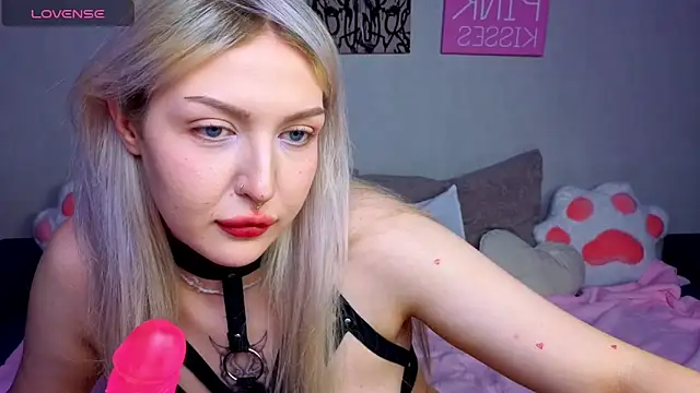 BlondieSummer online show from April 10, 3:18 pm