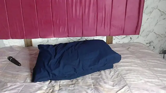 BlackDiamondX21X online show from March 31, 11:21 am