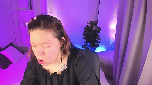 Vanessa ama online show from April 5, 2:16 pm