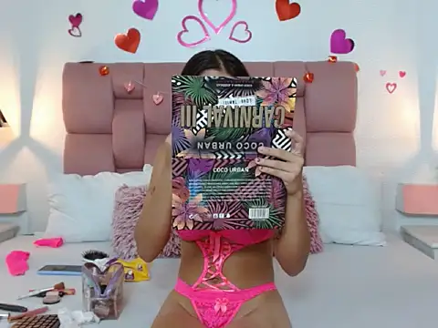 Keilafoxx18 online show from April 4, 1:54 pm