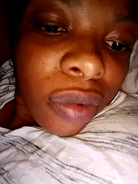 Smalltitiesxxx online show from March 29, 10:31 pm