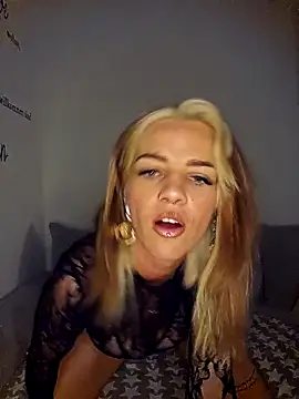 Bella Amazing online show from April 3, 8:40 pm