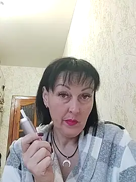 HelgaDennis online show from April 13, 4:03 am