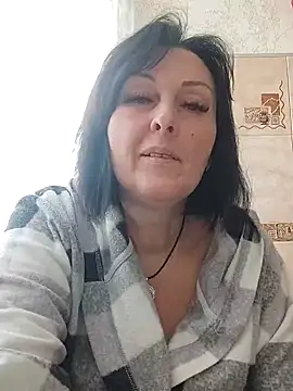 HelgaDennis online show from March 21, 8:52 am