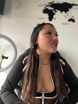 Melody LS online show from March 31, 4:18 pm