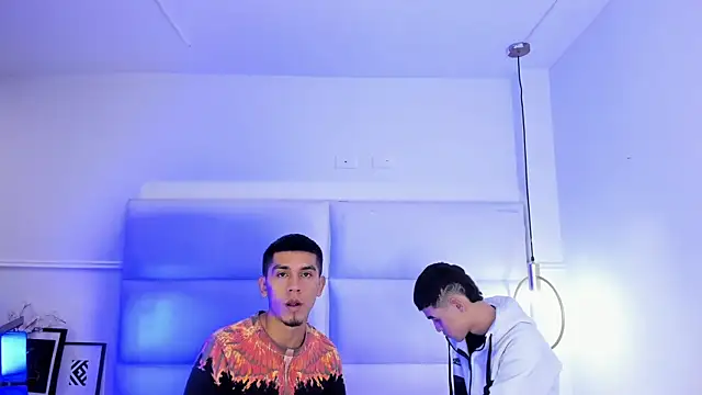 your d0ll1 online show from April 11, 12:53 pm