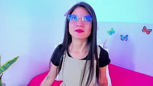 LindaCatalina  online show from July 17, 2:10 pm