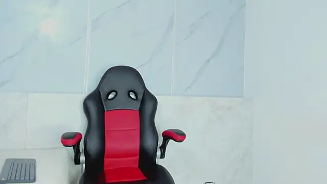 kate bould  online show from April 6, 4:46 am