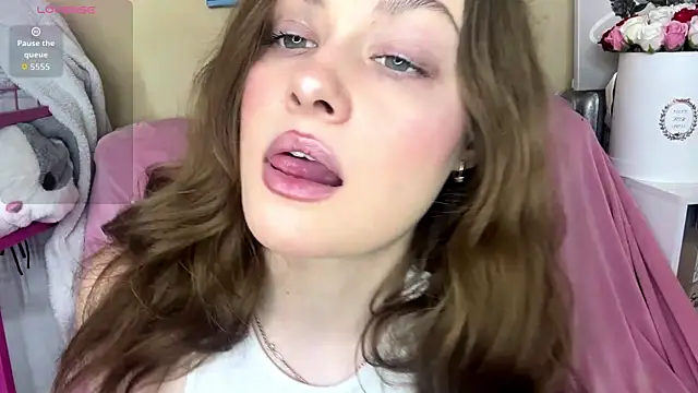 AvroraDisney online show from April 11, 5:27 pm