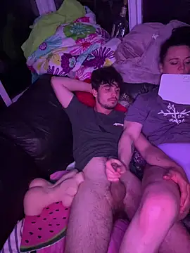 babesanddaddy online show from April 2, 5:05 am