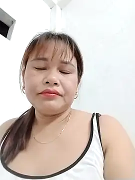 Moubie1 online show from April 1, 1:41 pm