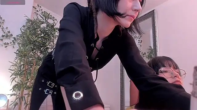 mira0 0 online show from April 2, 5:54 pm