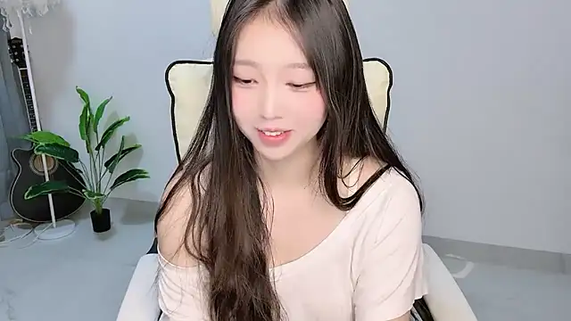 Yukiy8877 online show from April 1, 11:00 am