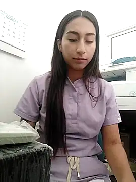 Sexy sara outdoorss online show from March 31, 3:01 pm