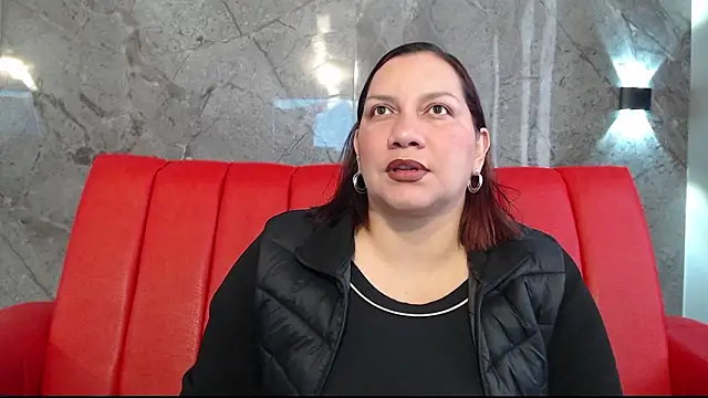 mia coral1 online show from March 27, 9:15 pm