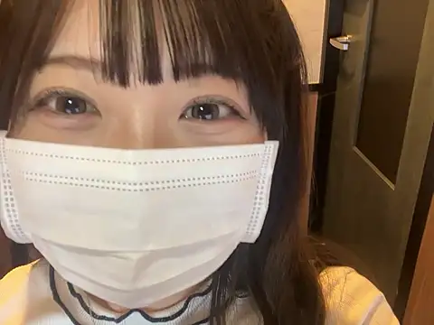 y-u-r-a-33 online show from March 30, 8:03 am